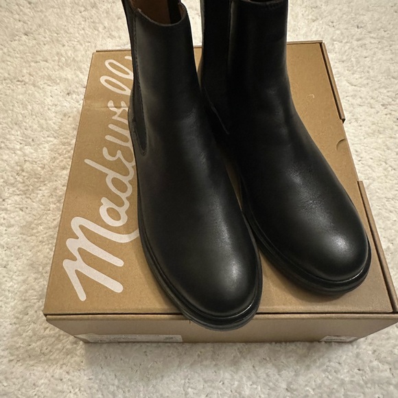 The Benning Chelsea Boot - Picture 7 of 8
